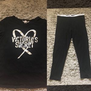 A Victoria Secret t-shirt and leggings set 💞.